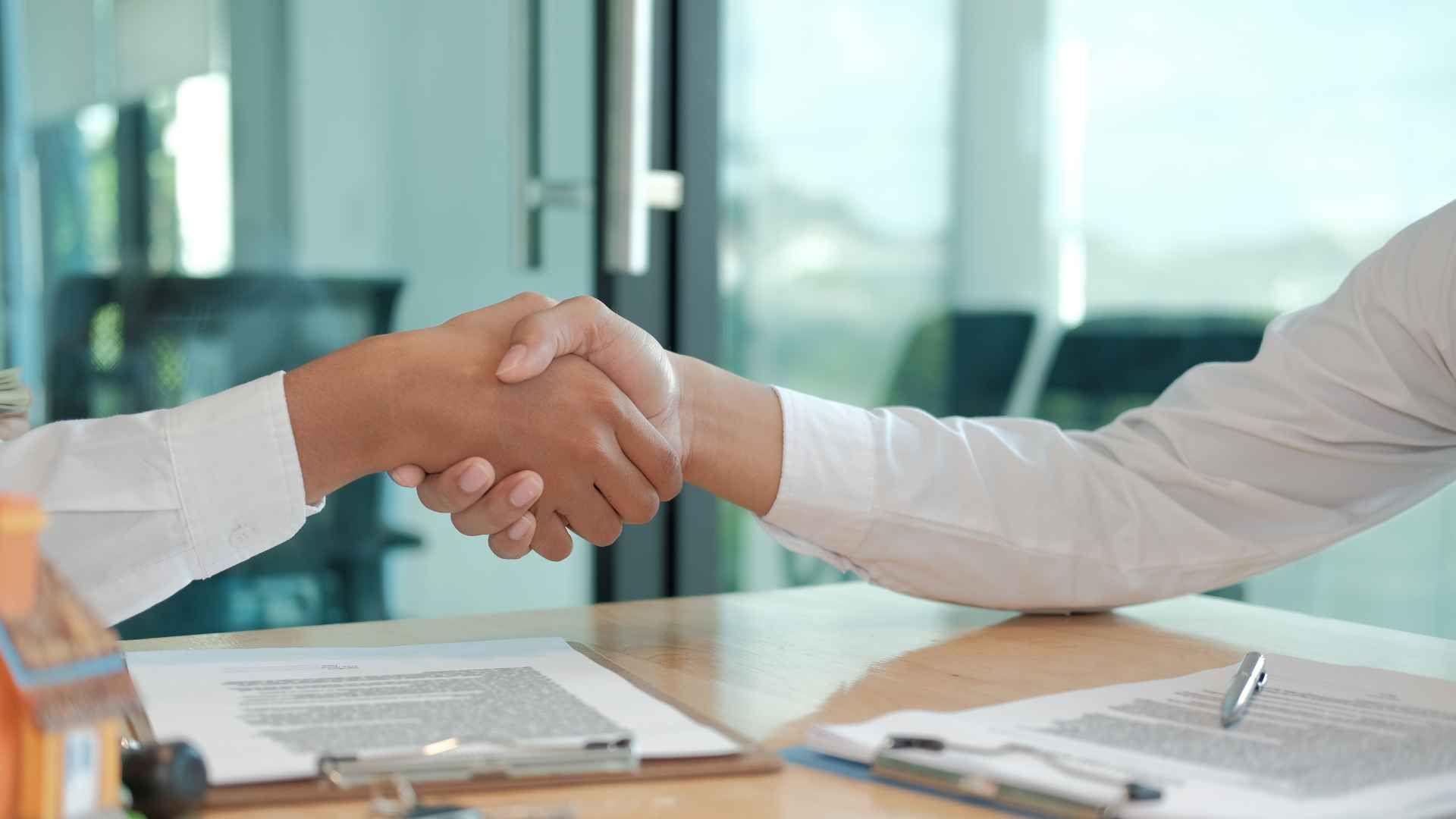 Broker: Cómo puede ayudarte a elegir la mejor póliza de seguro