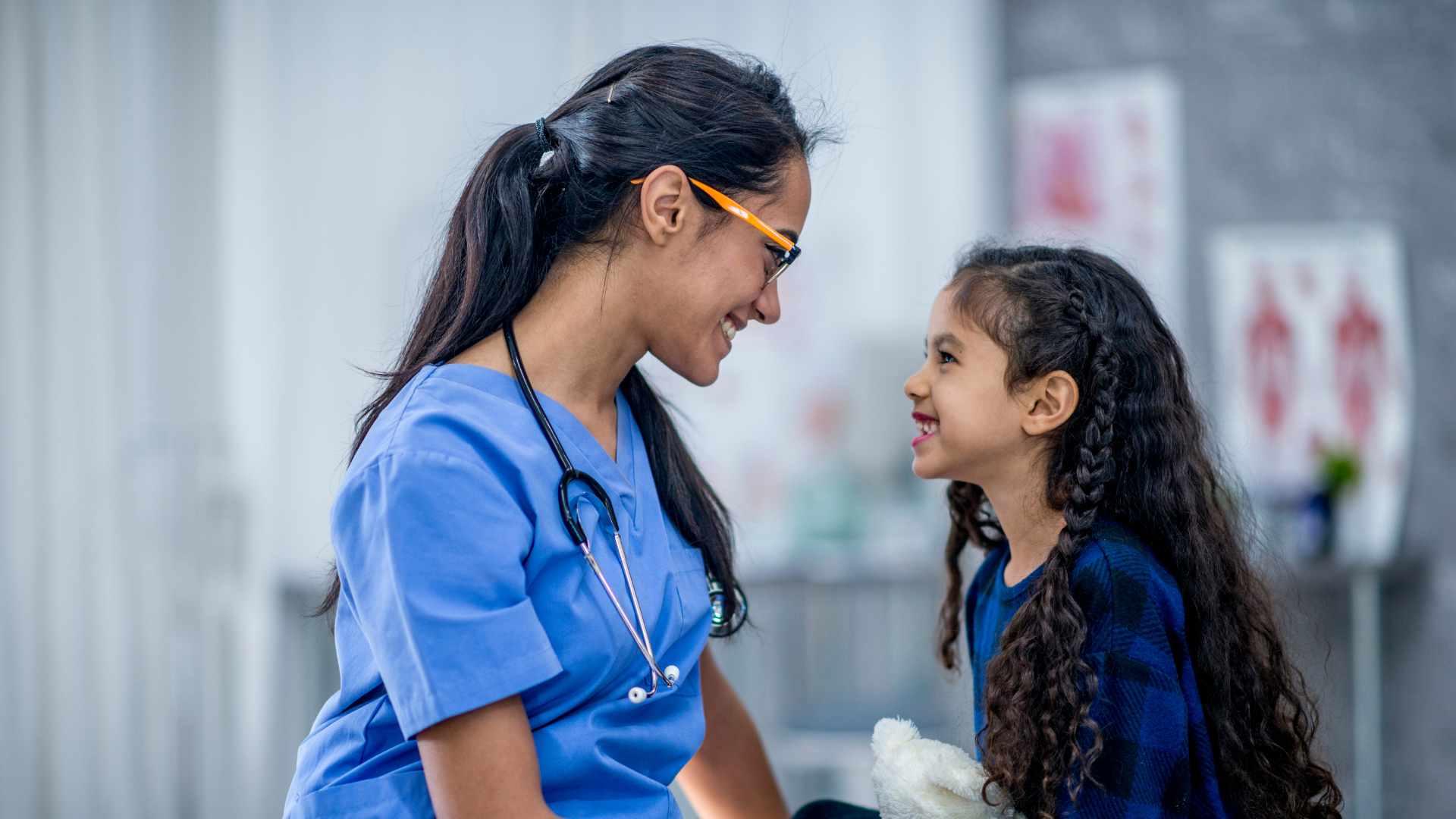 Cuánto Gana un Doctor en Perú y Dónde Estudiar Medicina