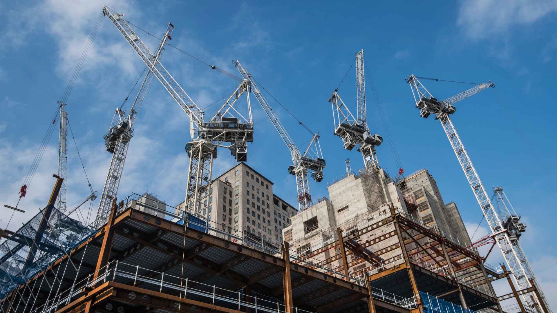 Fuerza Mayor: Qué Significa en Seguros