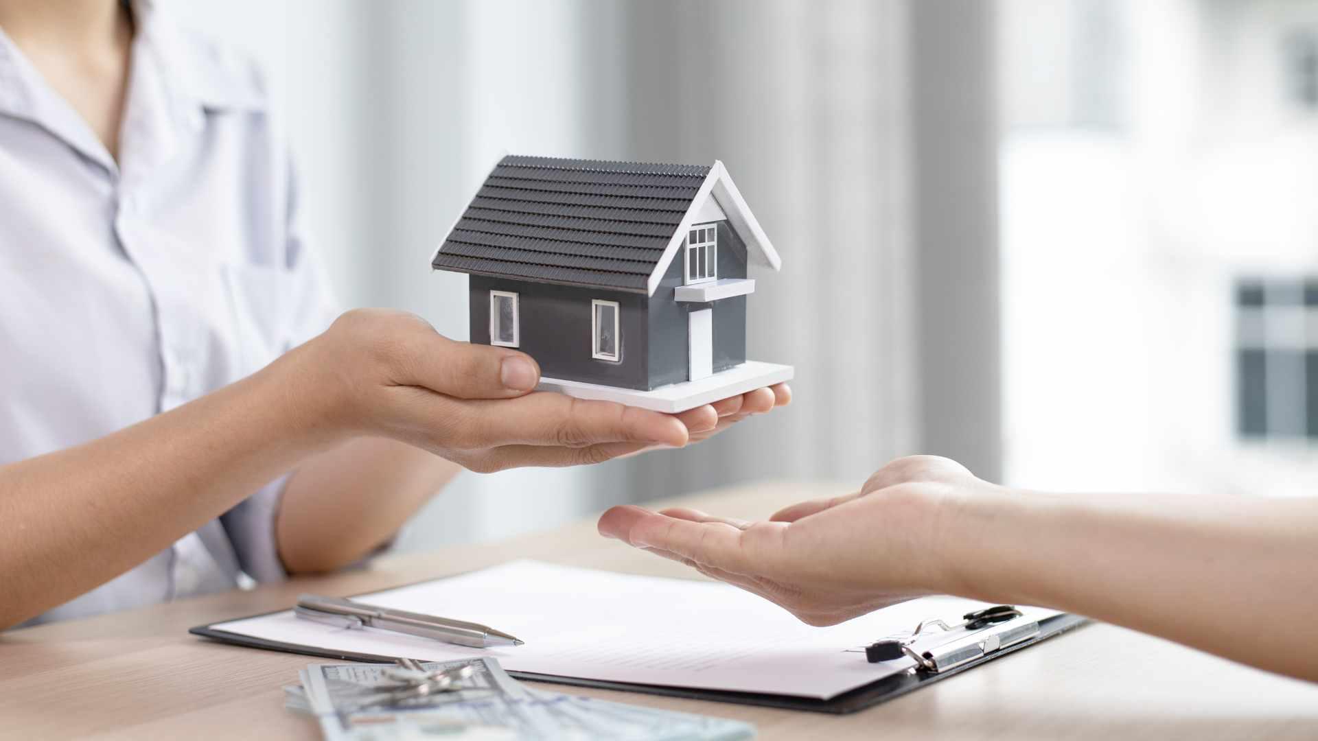 Modelo de Contrato de Compraventa: Qué Incluir