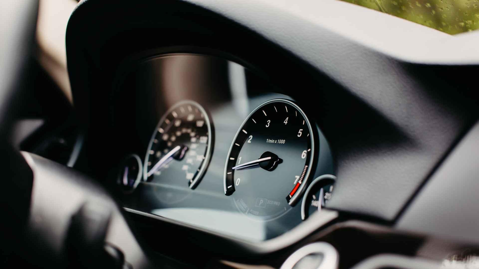 Señales de Tablero de un Auto: Qué Significan