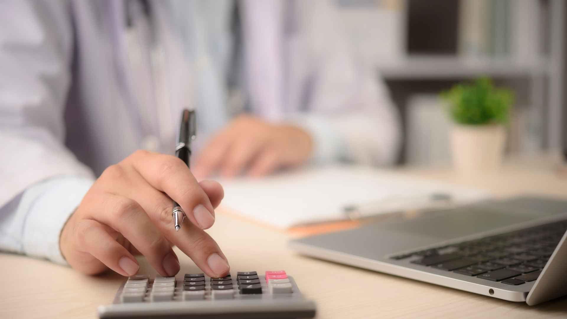 Valor Intrínseco: Qué Es, Cómo Calcularlo y Su Importancia en Finanzas